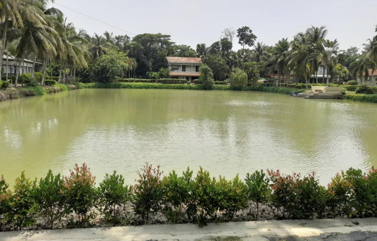 Breathing Earth - Rooms And Pool Kolkata Ngoại thất bức ảnh