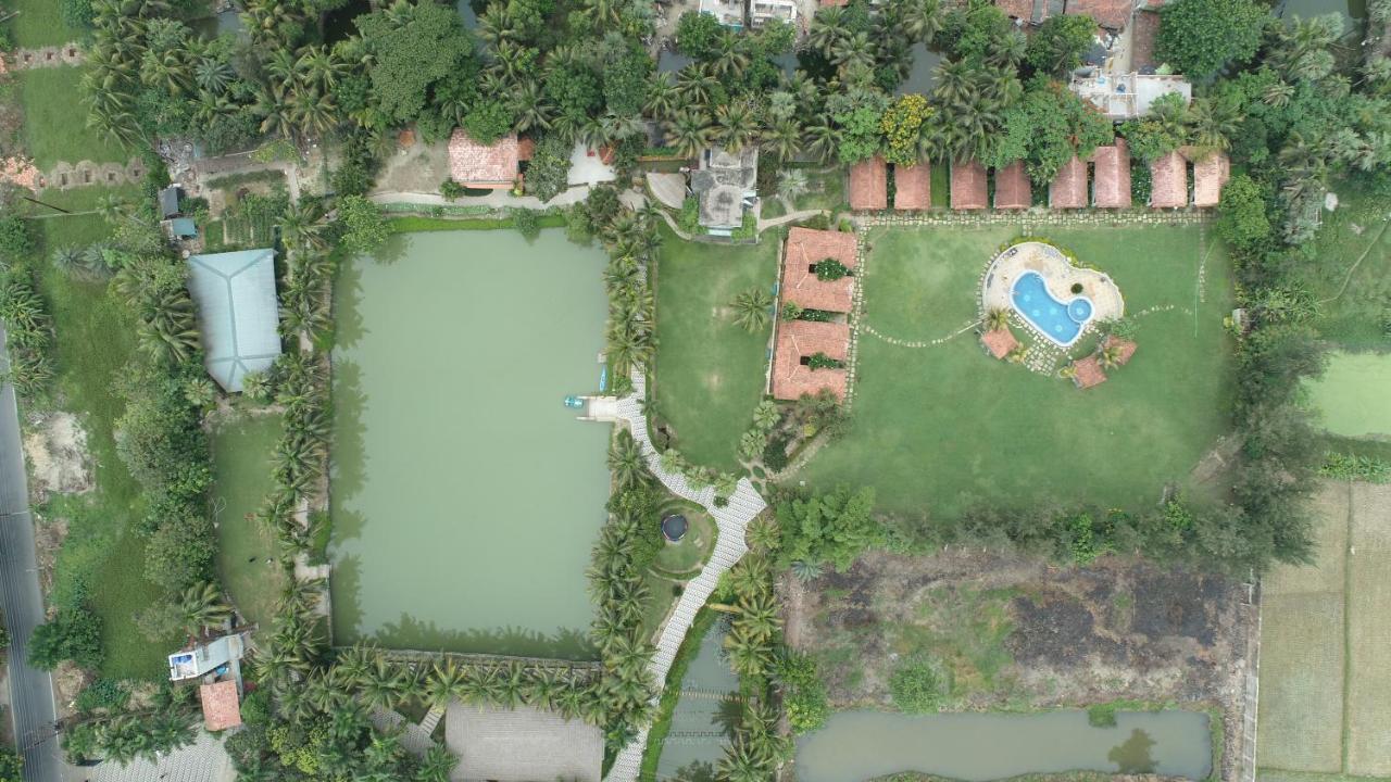 Breathing Earth - Rooms And Pool Kolkata Ngoại thất bức ảnh