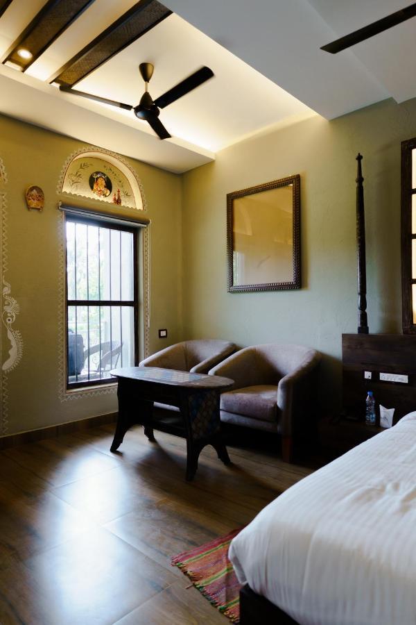 Breathing Earth - Rooms And Pool Kolkata Ngoại thất bức ảnh