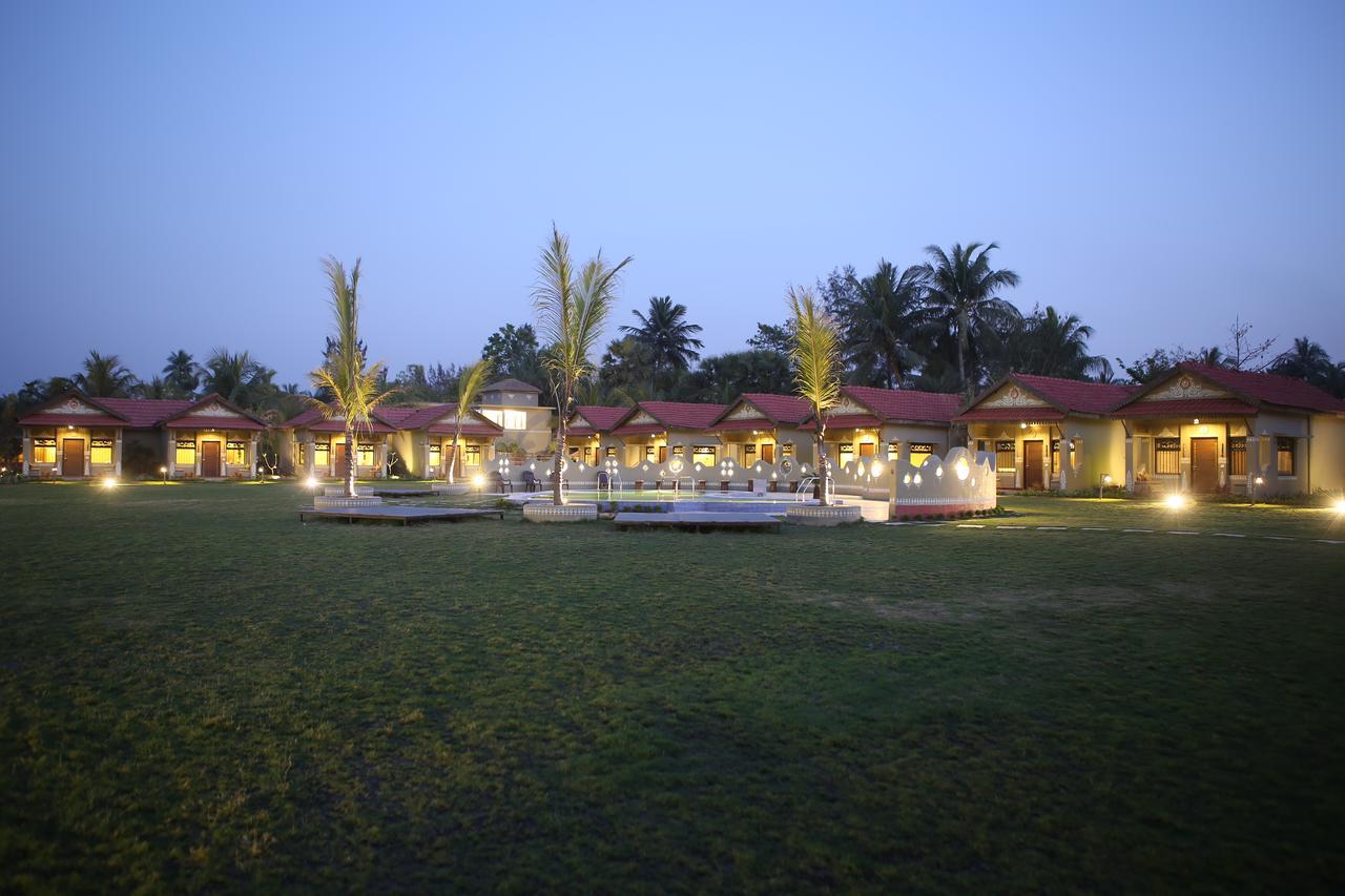 Breathing Earth - Rooms And Pool Kolkata Ngoại thất bức ảnh